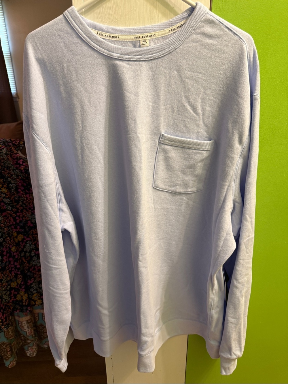 Free Assembly Men’s Pocket Long sleeve Crewneck